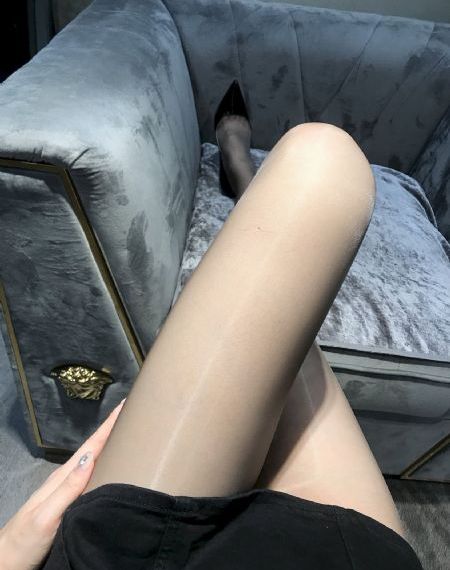 娇妻被邻居脔到高潮h